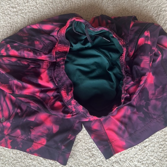 Lululemon pink shorts with liner - Picture 4 of 4
